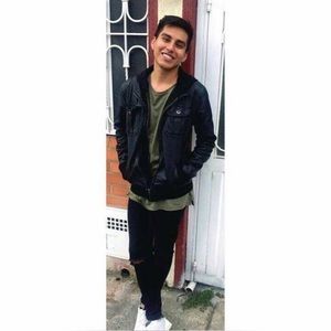 Meet your Posher, Andres